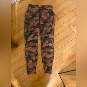 Lululemon joggers